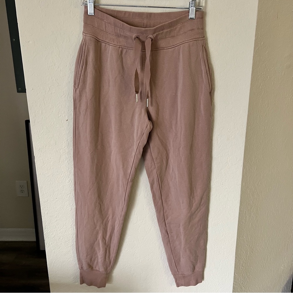 Athleta Joggers Mauve Athletic Wear